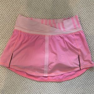 Rare lululemon pink skirt, size 4